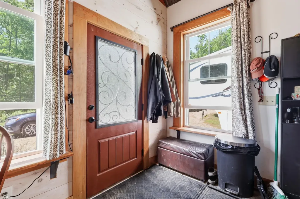 304 Quaker Ridge Road Leeds ME 04263