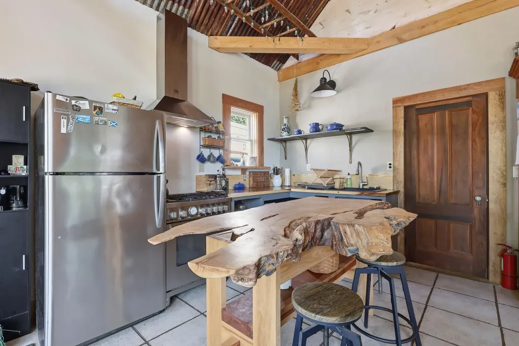304 Quaker Ridge Road Leeds ME 04263