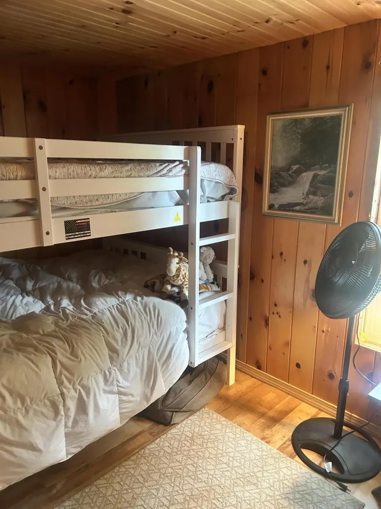 27 Sunshine Lane Hartland ME 04943
