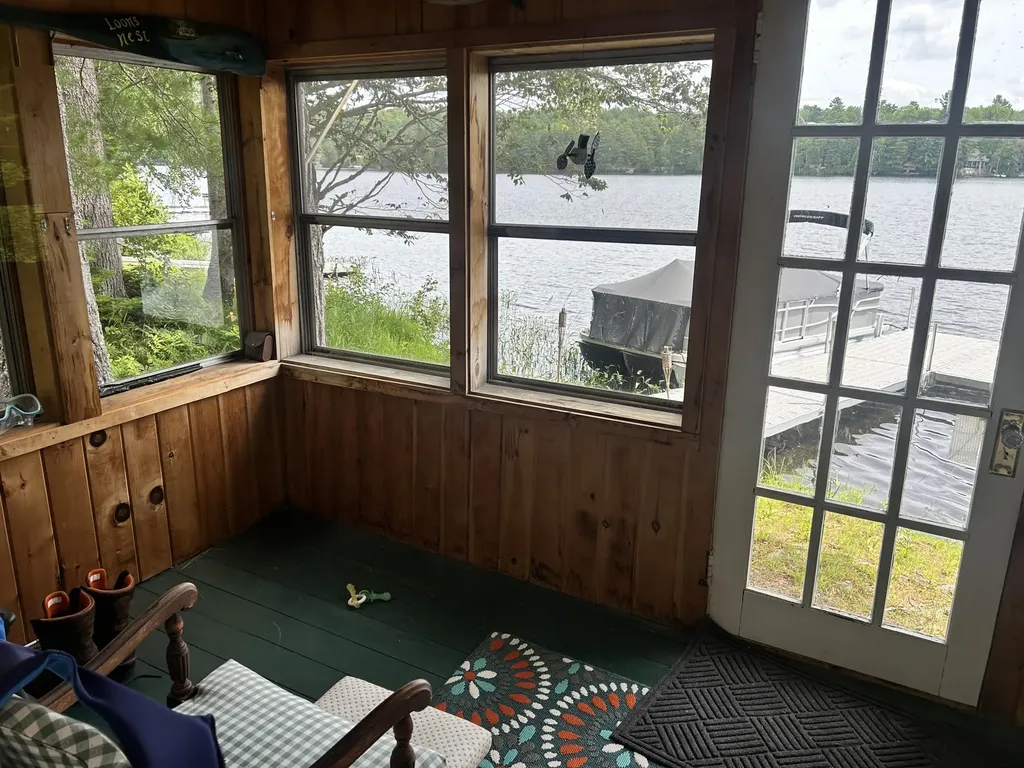 27 Sunshine Lane Hartland ME 04943