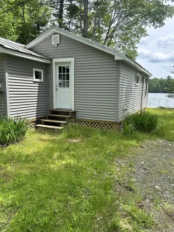 27 Sunshine Lane Hartland ME 04943