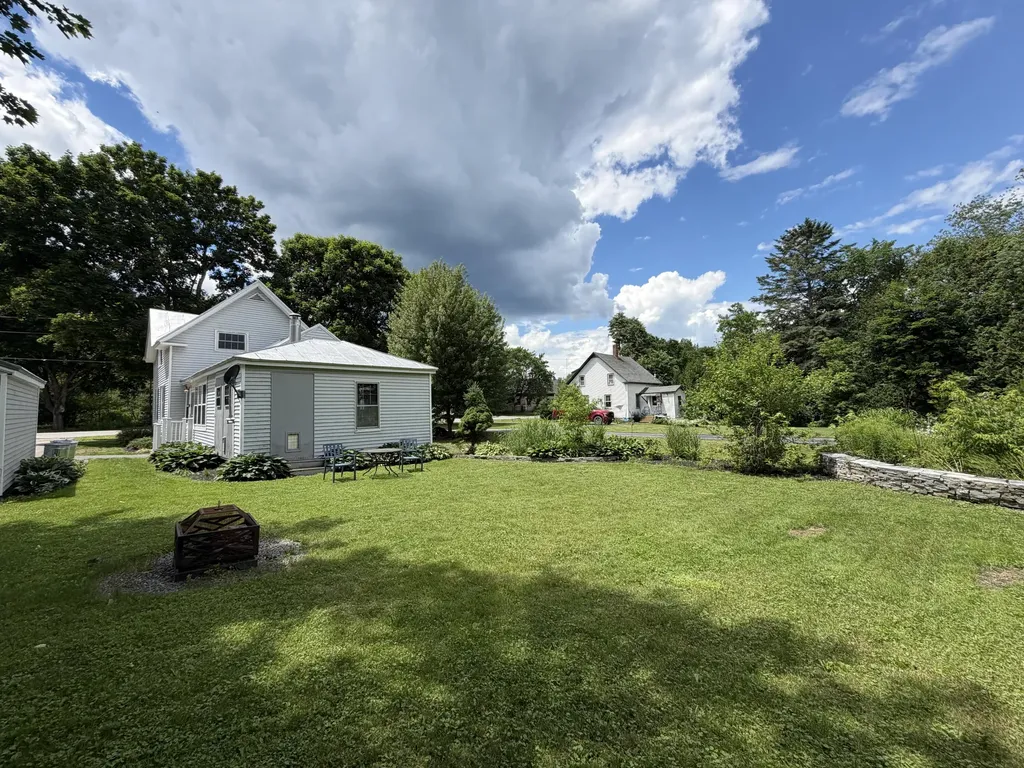 12 Elm Street Newport ME 04953