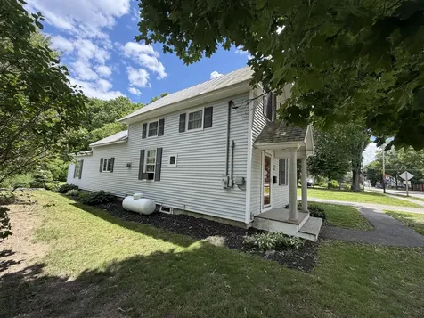 12 Elm Street Newport ME 04953