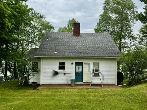 7 21st Fire Road China ME 04358