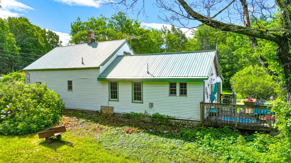 362 Knights Hill Road Sweden ME 04088