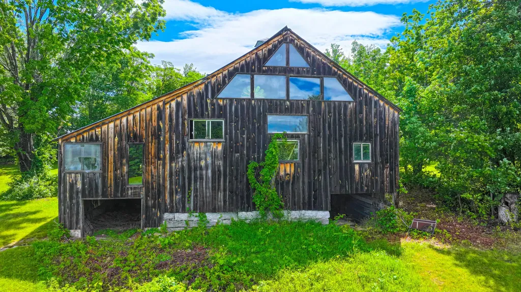362 Knights Hill Road Sweden ME 04088