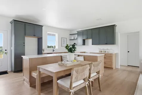 27 Furlong Road Richmond ME 04357