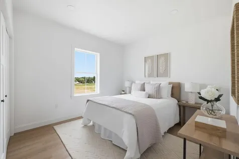 27 Furlong Road Richmond ME 04357