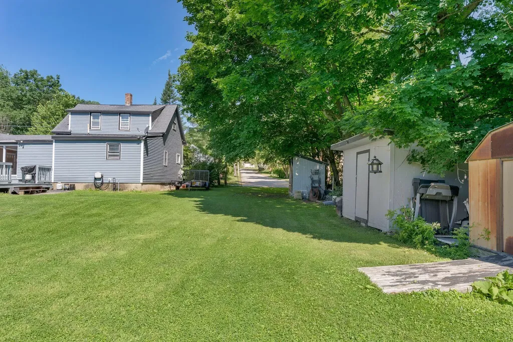 2 Carew Avenue Lewiston ME 04240