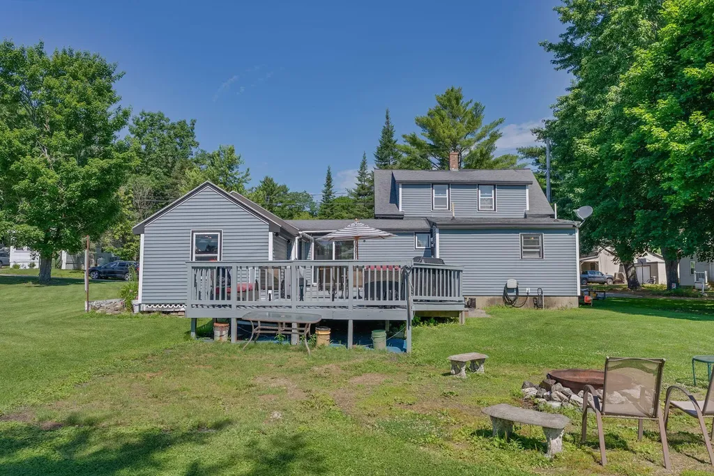 2 Carew Avenue Lewiston ME 04240