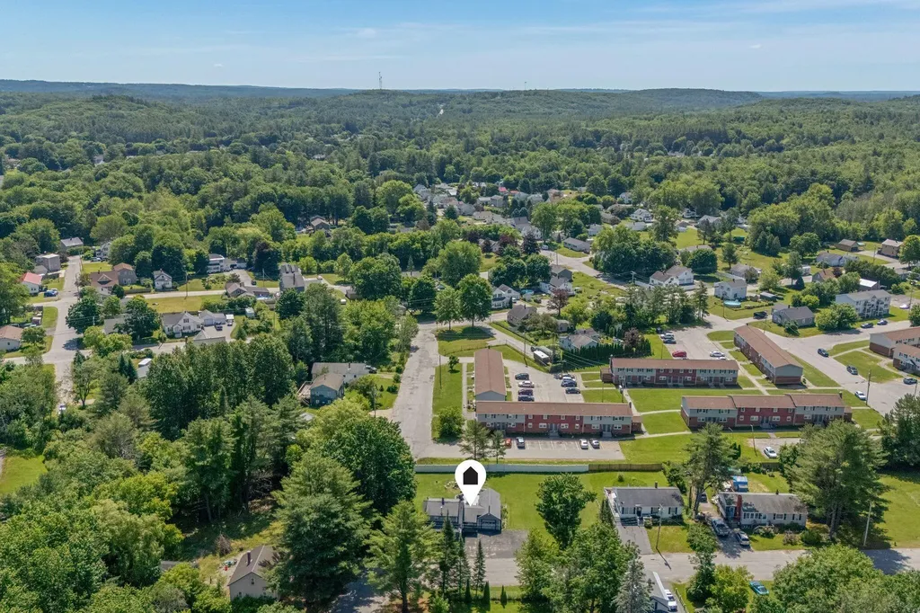 2 Carew Avenue Lewiston ME 04240