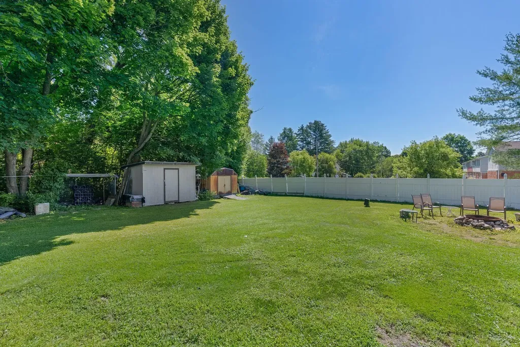 2 Carew Avenue Lewiston ME 04240