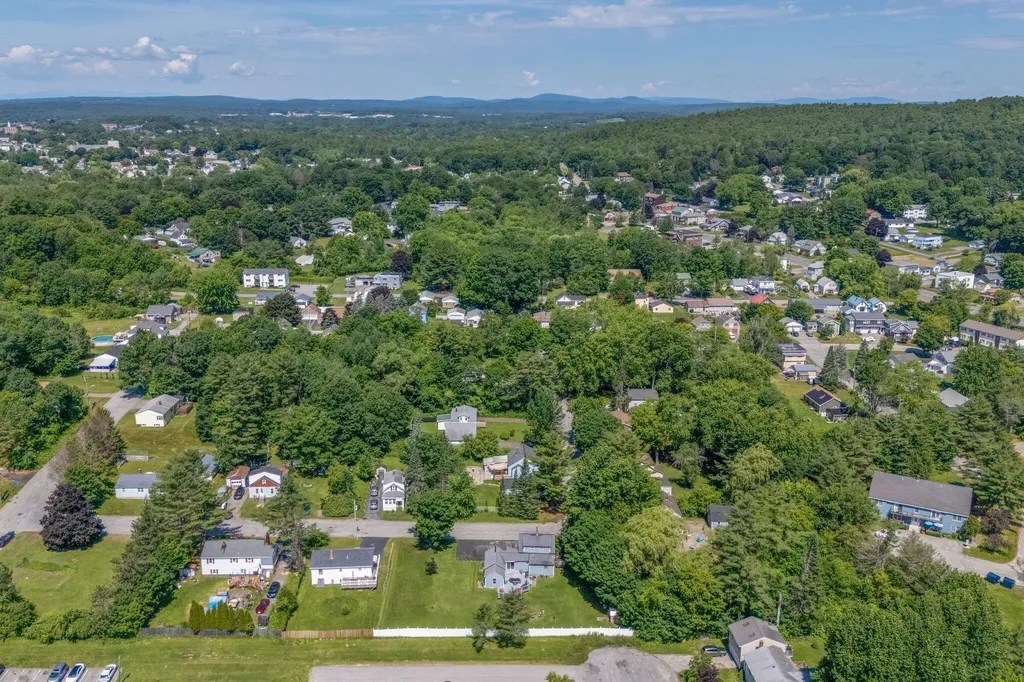 2 Carew Avenue Lewiston ME 04240