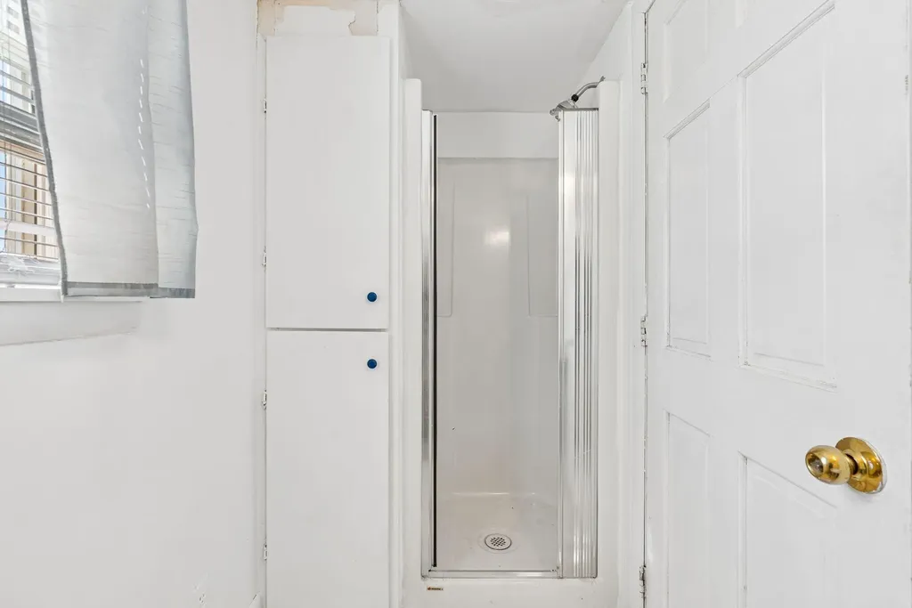2 Carew Avenue Lewiston ME 04240
