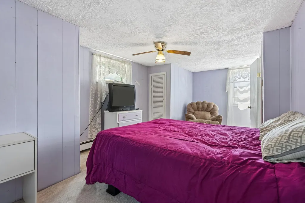 2 Carew Avenue Lewiston ME 04240