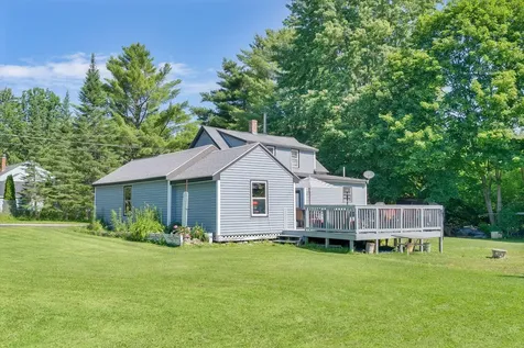 2 Carew Avenue Lewiston ME 04240