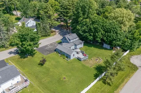 2 Carew Avenue Lewiston ME 04240