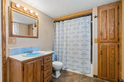 2 Carew Avenue Lewiston ME 04240