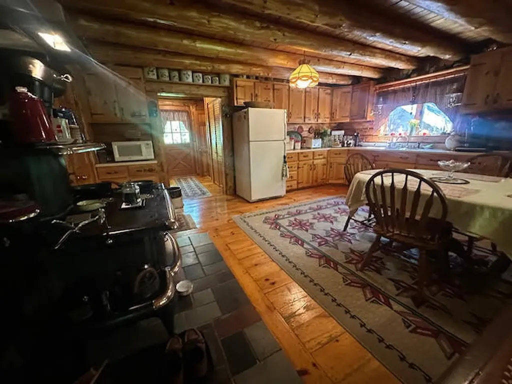 11 Clark Lane Searsport ME 04974