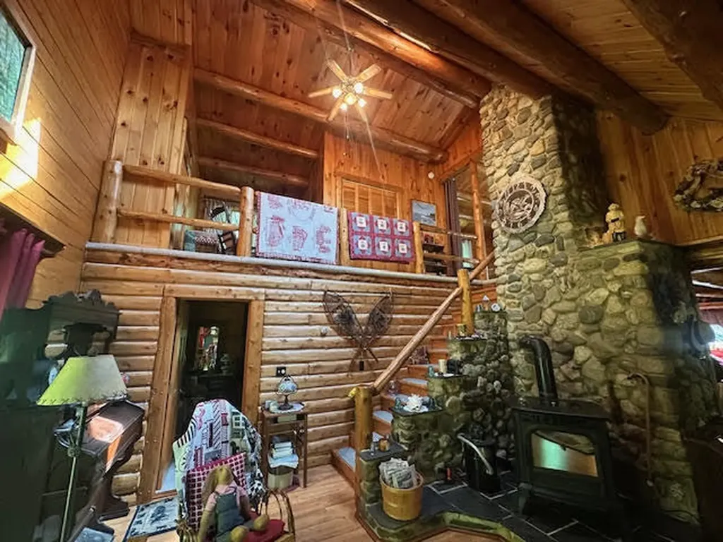 11 Clark Lane Searsport ME 04974