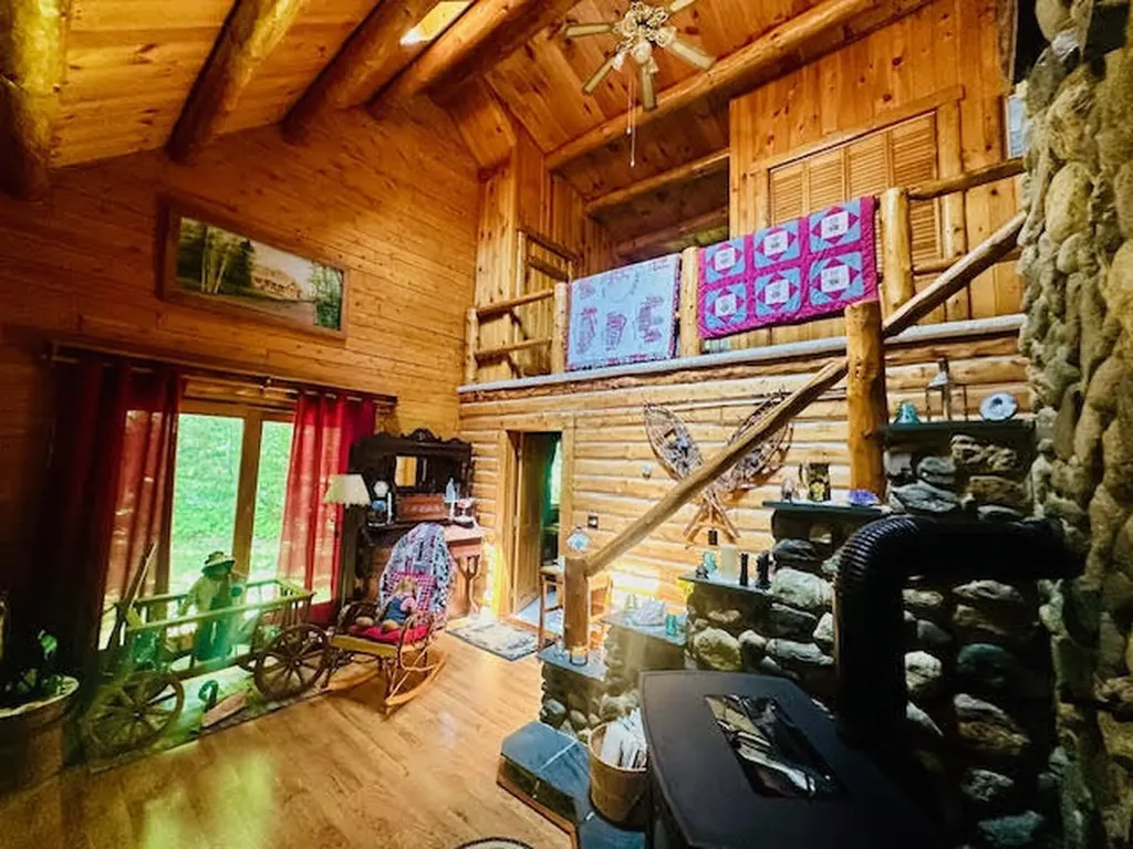 11 Clark Lane Searsport ME 04974
