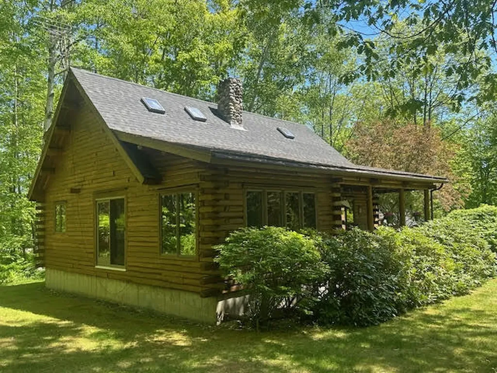 11 Clark Lane Searsport ME 04974