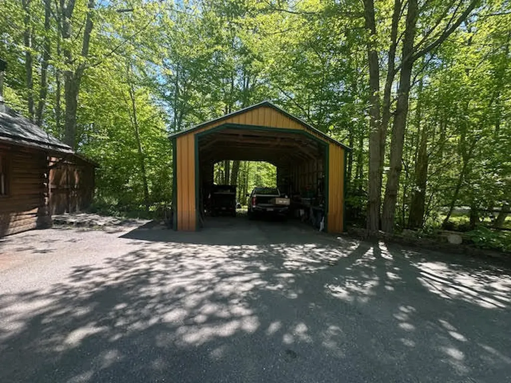 11 Clark Lane Searsport ME 04974