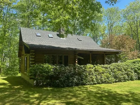 11 Clark Lane Searsport ME 04974