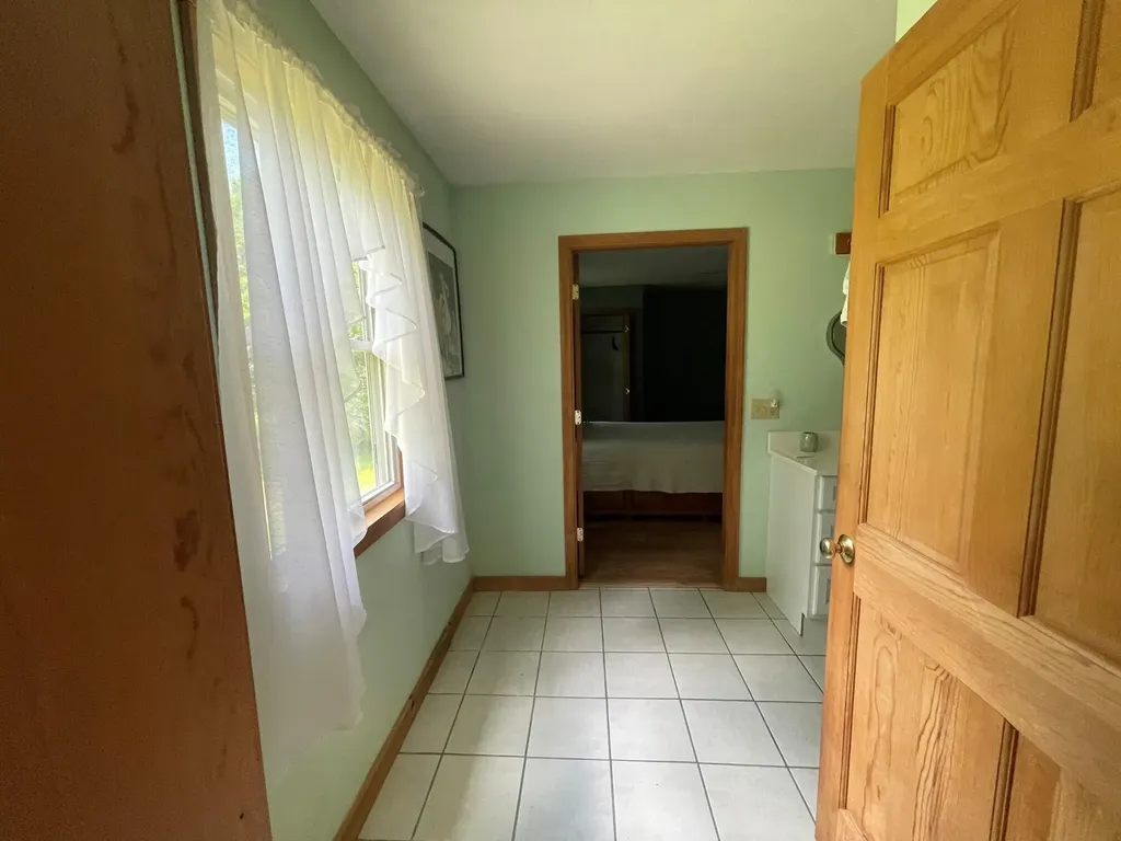 18 Creamer Drive Plymouth ME 04969