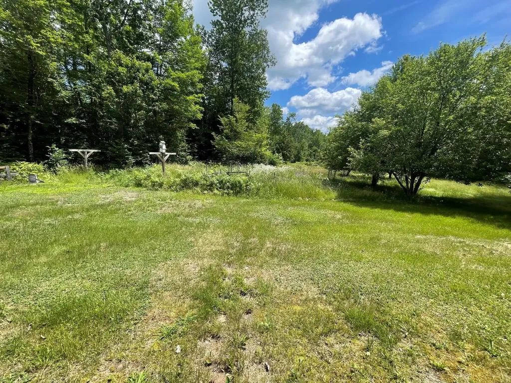 18 Creamer Drive Plymouth ME 04969