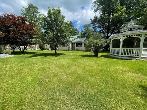 18 Creamer Drive Plymouth ME 04969