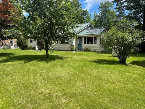 18 Creamer Drive Plymouth ME 04969
