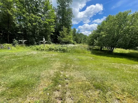 18 Creamer Drive Plymouth ME 04969