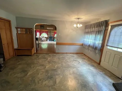 18 Creamer Drive Plymouth ME 04969