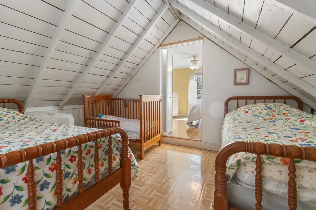 384 Pleasant Avenue Portland ME 04108