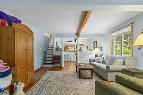 384 Pleasant Avenue Portland ME 04108