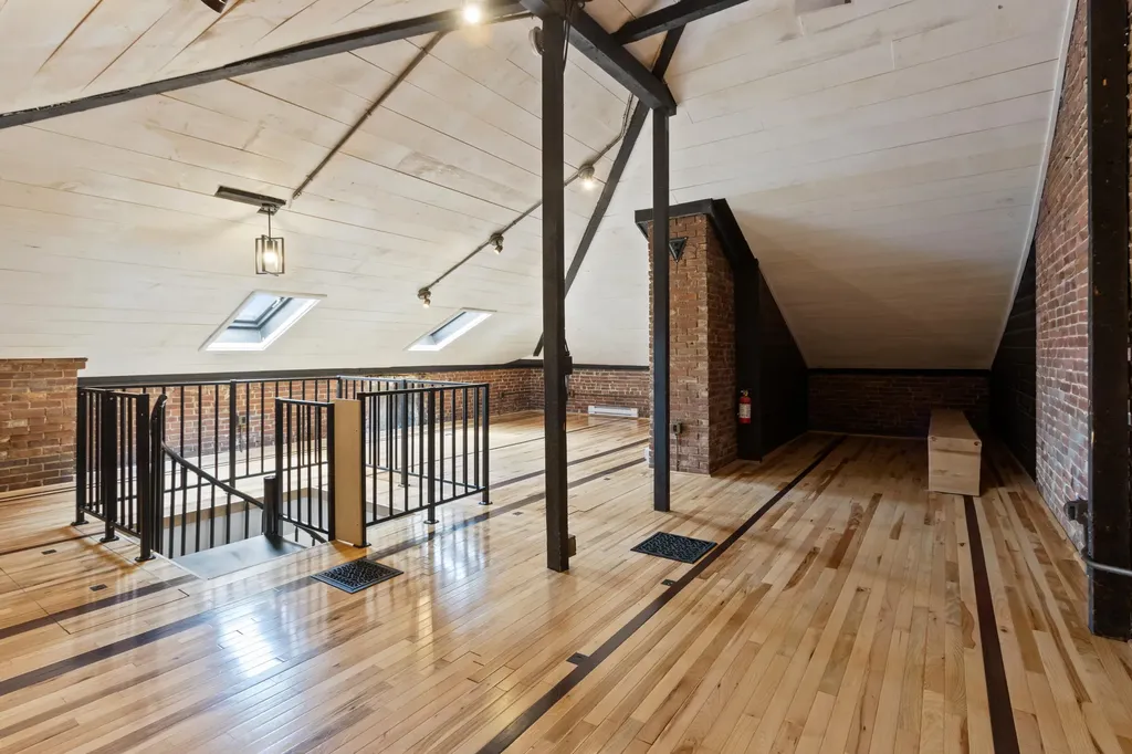 29 Deering Street Portland ME 04101