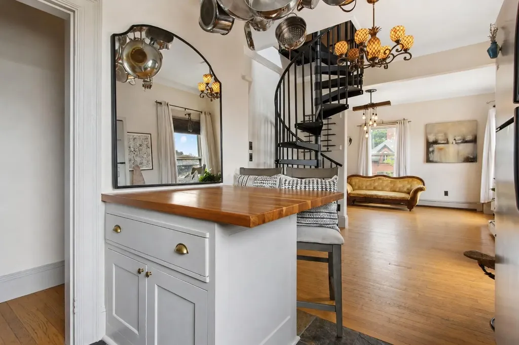 29 Deering Street Portland ME 04101