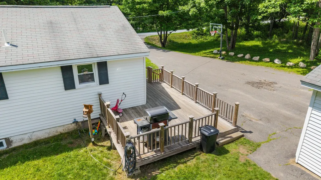 409 Church Hill Road Augusta ME 04330