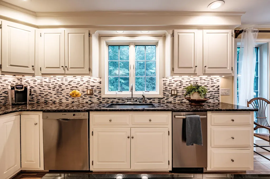 17 Heritage Lane Falmouth ME 04105