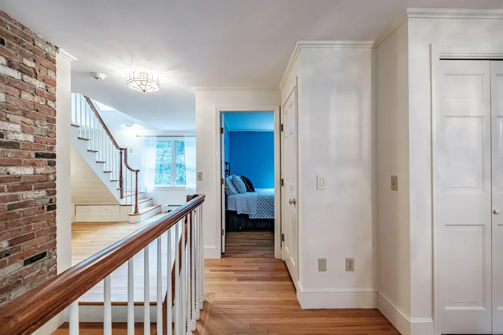 17 Heritage Lane Falmouth ME 04105