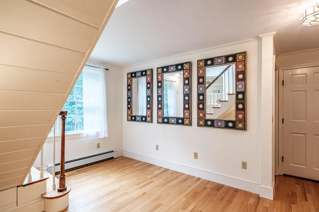 17 Heritage Lane Falmouth ME 04105