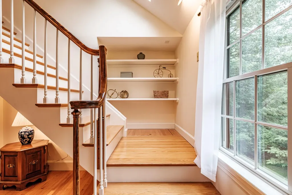 17 Heritage Lane Falmouth ME 04105