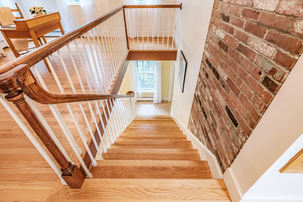 17 Heritage Lane Falmouth ME 04105