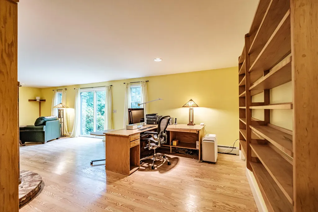 17 Heritage Lane Falmouth ME 04105