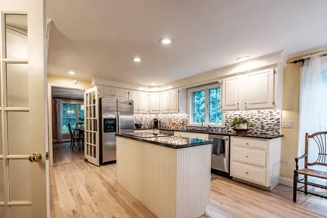 17 Heritage Lane Falmouth ME 04105
