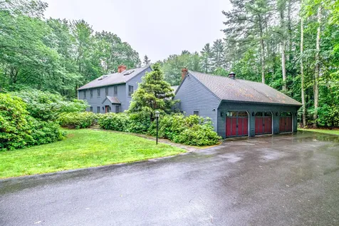 17 Heritage Lane Falmouth ME 04105