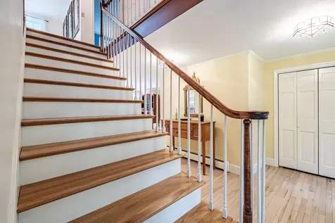17 Heritage Lane Falmouth ME 04105
