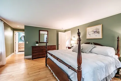 17 Heritage Lane Falmouth ME 04105