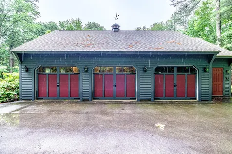 17 Heritage Lane Falmouth ME 04105